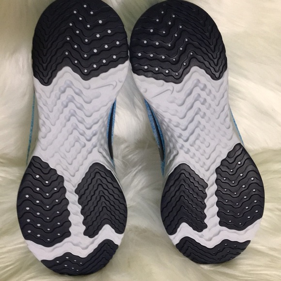 Nike Odyssey - Picture 8 of 8